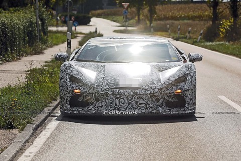 ‘Hậu duệ’ Lamborghini Aventador gặp trục trặc khi đang thử nghiệm - Ảnh 7. ‘Hậu duệ’ Lamborghini Aventador gặp trục trặc khi đang thử nghiệm - Ảnh 7.