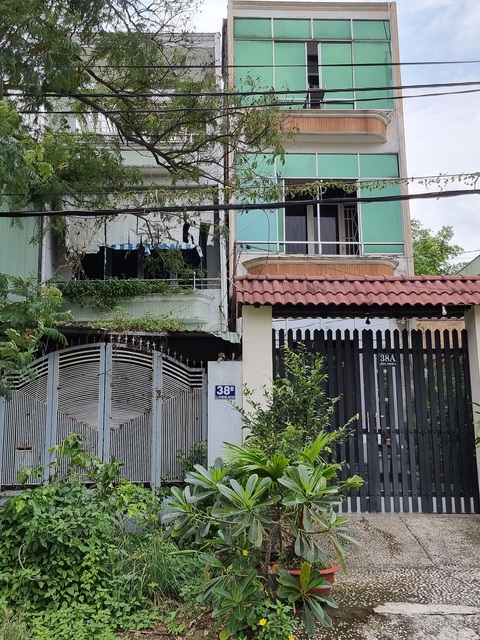 TP.HCM: Nhà chực chờ sập, 5 năm chính quyền huyện chỉ lòng vòng - Ảnh 1. TP.HCM: Nhà chực chờ sập, 5 năm chính quyền huyện chỉ lòng vòng - Ảnh 1.