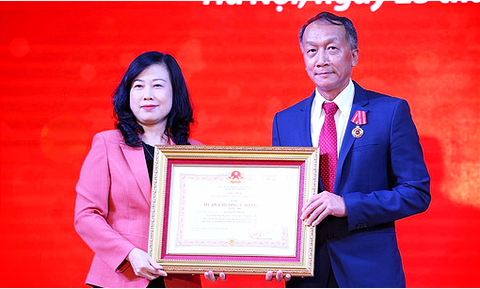 Một viện trưởng xin thôi tái bổ nhiệm khi chưa đến tuổi nghỉ hưu để nhường chỗ cho lớp kế cận - Ảnh 2. Một viện trưởng xin thôi tái bổ nhiệm khi chưa đến tuổi nghỉ hưu để nhường chỗ cho lớp kế cận - Ảnh 2.