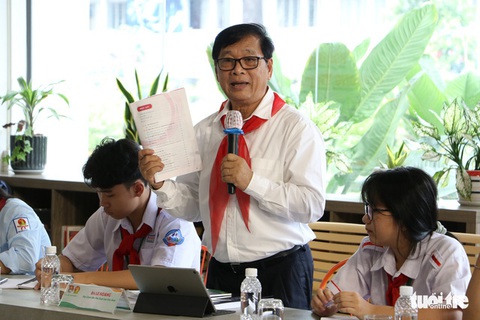 Học sinh TP.HCM nêu nhiều kỳ vọng về sách giáo khoa mới - Ảnh 3. Học sinh TP.HCM nêu nhiều kỳ vọng về sách giáo khoa mới - Ảnh 3.