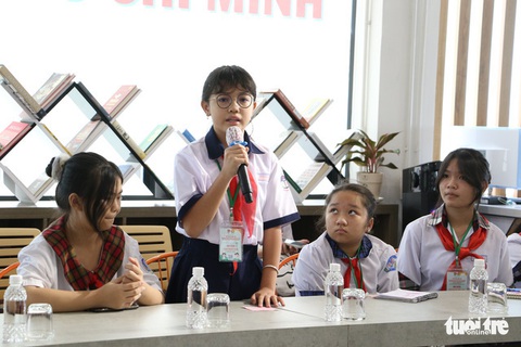 Học sinh TP.HCM nêu nhiều kỳ vọng về sách giáo khoa mới - Ảnh 2. Học sinh TP.HCM nêu nhiều kỳ vọng về sách giáo khoa mới - Ảnh 2.