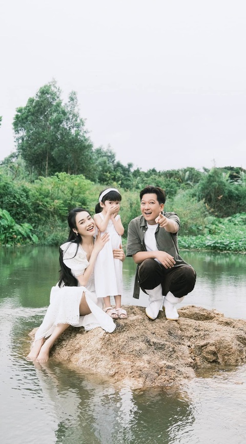 Nhã Phương - Trường Giang khoe ảnh ngọt ngào, kỷ niệm 4 năm ngày cưới - Ảnh 2. Nhã Phương - Trường Giang khoe ảnh ngọt ngào, kỷ niệm 4 năm ngày cưới - Ảnh 2.