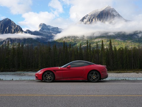 Phượt xuyên 3 quốc gia bằng siêu xe Ferrari: Đi gần 21.000km trong 2 tháng - Ảnh 12. Phượt xuyên 3 quốc gia bằng siêu xe Ferrari: Đi gần 21.000km trong 2 tháng - Ảnh 12.