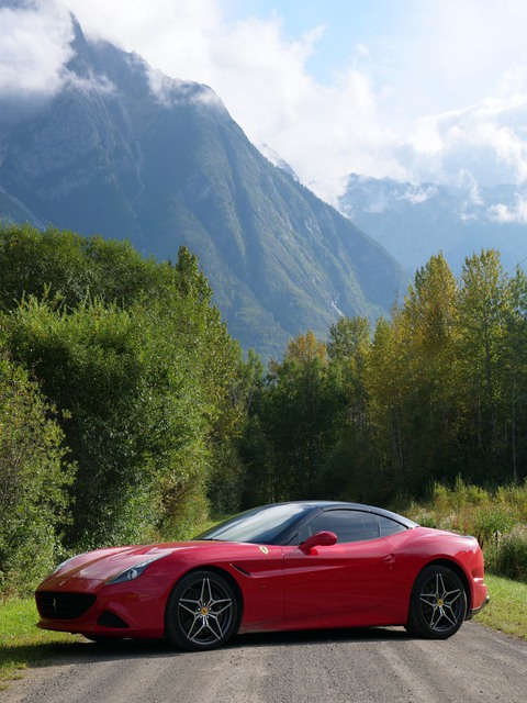 Phượt xuyên 3 quốc gia bằng siêu xe Ferrari: Đi gần 21.000km trong 2 tháng - Ảnh 5. Phượt xuyên 3 quốc gia bằng siêu xe Ferrari: Đi gần 21.000km trong 2 tháng - Ảnh 5.