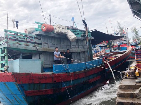Tin sáng 1-10: TP.HCM tiếp tục thí điểm thanh toán thẻ xe buýt; đề xuất chính sách giảm giá ô tô - Ảnh 1. Tin sáng 1-10: TP.HCM tiếp tục thí điểm thanh toán thẻ xe buýt; đề xuất chính sách giảm giá ô tô - Ảnh 1.