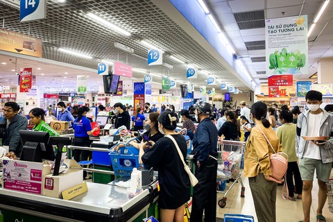 Đà Nẵng: Đảm bảo cung ứng đủ hàng hóa thiết yếu cho dân chống bão - Ảnh 1. Đà Nẵng: Đảm bảo cung ứng đủ hàng hóa thiết yếu cho dân chống bão - Ảnh 1.