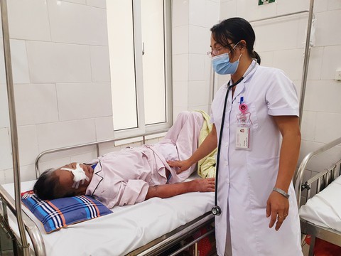 Bác sĩ cảnh báo bệnh nhiễm trùng do nấm đen gây ra - Ảnh 1. Bác sĩ cảnh báo bệnh nhiễm trùng do nấm đen gây ra - Ảnh 1.
