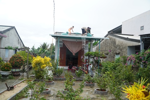 Khu nghỉ dưỡng, công ty bất động sản hỗ trợ chỗ trú bão cho người dân vùng dự án - Ảnh 2. Khu nghỉ dưỡng, công ty bất động sản hỗ trợ chỗ trú bão cho người dân vùng dự án - Ảnh 2.