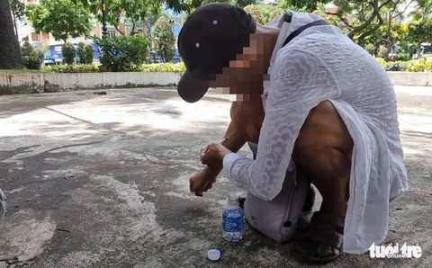 Phóng sự: Bãi chích ma túy thoải mái ở công viên 23-9 giữa trung tâm thành phố - Ảnh 10. Phóng sự: Bãi chích ma túy thoải mái ở công viên 23-9 giữa trung tâm thành phố - Ảnh 10.