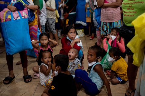 Siêu bão Noru: Ít nhất 5 người Philippines thiệt mạng - Ảnh 7. Siêu bão Noru: Ít nhất 5 người Philippines thiệt mạng - Ảnh 7.