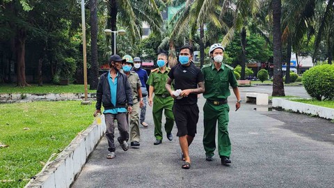Tăng cường tuần tra xử lý người nghiện ma túy - Ảnh 1. Tăng cường tuần tra xử lý người nghiện ma túy - Ảnh 1.