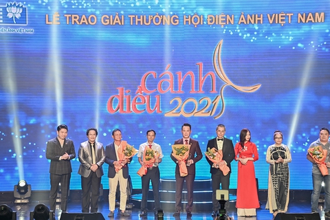 KDI Holdings đồng hành cùng Khánh Hòa tại giải Cánh diều 2021 - Ảnh 2. KDI Holdings đồng hành cùng Khánh Hòa tại giải Cánh diều 2021 - Ảnh 2.