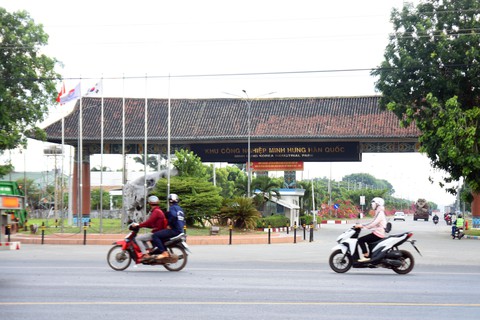 Thị xã Chơn Thành phát triển theo hướng năng động, sinh thái, thông minh - Ảnh 1. Thị xã Chơn Thành phát triển theo hướng năng động, sinh thái, thông minh - Ảnh 1.