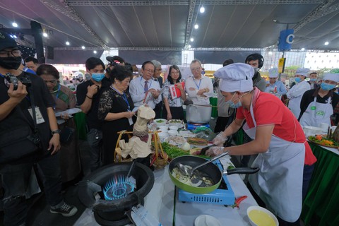 Khởi động cuộc thi Đi tìm người nấu phở ngon 2022 - Ảnh 2. Khởi động cuộc thi Đi tìm người nấu phở ngon 2022 - Ảnh 2.