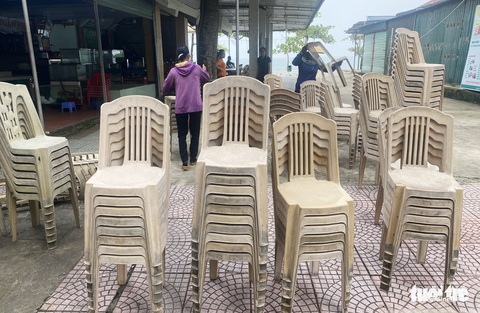 Bà con Cửa Lò tháo dỡ hơn 200 ki ốt, trả bãi biển cho cộng đồng - Ảnh 8. Bà con Cửa Lò tháo dỡ hơn 200 ki ốt, trả bãi biển cho cộng đồng - Ảnh 8.