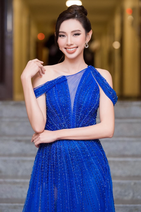 Hàng loạt sao Việt làm giám khảo Bài hát hay nhất; Hé lộ hậu trường ngôi nhà ma ám - Ảnh 6. Hàng loạt sao Việt làm giám khảo Bài hát hay nhất; Hé lộ hậu trường ngôi nhà ma ám - Ảnh 6.