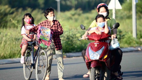 Chấm dứt lạm thu trong trường học có khó không? - Ảnh 1. Chấm dứt lạm thu trong trường học có khó không? - Ảnh 1.
