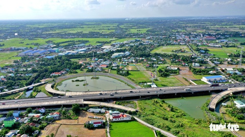 TP.HCM kiến nghị bổ sung vốn đầu tư công trung hạn để làm đường vành đai 3 - Ảnh 1. TP.HCM kiến nghị bổ sung vốn đầu tư công trung hạn để làm đường vành đai 3 - Ảnh 1.