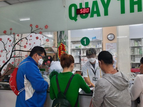 Bệnh viện Lê Văn Thịnh: Nếu BHYT chậm thanh toán, công nợ bệnh viện kéo dài, sẽ thiếu thuốc - Ảnh 1. Bệnh viện Lê Văn Thịnh: Nếu BHYT chậm thanh toán, công nợ bệnh viện kéo dài, sẽ thiếu thuốc - Ảnh 1.