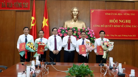 Bà Rịa - Vũng Tàu luân chuyển nhiều cán bộ chủ chốt - Ảnh 1. Bà Rịa - Vũng Tàu luân chuyển nhiều cán bộ chủ chốt - Ảnh 1.