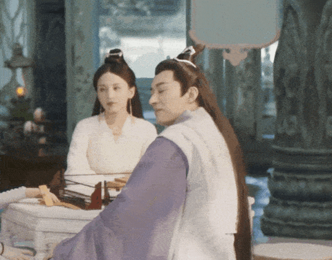 Những tai nạn khó đỡ trên phim Hoa ngữ, xem xong không cười không lấy tiền - Ảnh 4. Những tai nạn khó đỡ trên phim Hoa ngữ, xem xong không cười không lấy tiền - Ảnh 4.