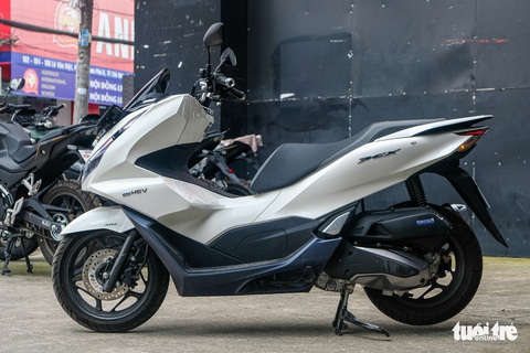 Honda PCX bản tiết kiệm xăng về Việt Nam: Giá 99 triệu, của hiếm cho người đã chán SH - Ảnh 6. Honda PCX bản tiết kiệm xăng về Việt Nam: Giá 99 triệu, của hiếm cho người đã chán SH - Ảnh 6.