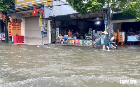 Mưa lũ trên diện rộng ở Nghệ An, 3 người chết và mất tích - Ảnh 4. Mưa lũ trên diện rộng ở Nghệ An, 3 người chết và mất tích - Ảnh 4.