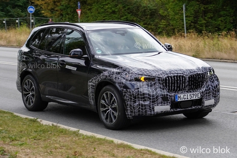 BMW X5 2023 có đèn và cản mới, nhưng thay đổi bên trong mới đáng chú ý - Ảnh 1. BMW X5 2023 có đèn và cản mới, nhưng thay đổi bên trong mới đáng chú ý - Ảnh 1.