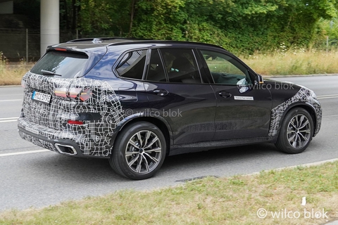 BMW X5 2023 có đèn và cản mới, nhưng thay đổi bên trong mới đáng chú ý - Ảnh 4. BMW X5 2023 có đèn và cản mới, nhưng thay đổi bên trong mới đáng chú ý - Ảnh 4.