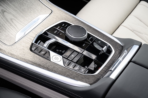 BMW X5 2023 có đèn và cản mới, nhưng thay đổi bên trong mới đáng chú ý - Ảnh 3. BMW X5 2023 có đèn và cản mới, nhưng thay đổi bên trong mới đáng chú ý - Ảnh 3.