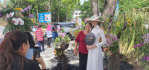 Lễ 2-9, nghệ nhân cả nước tề tựu về Cần Thơ dự hội thi lan - Ảnh 5. Lễ 2-9, nghệ nhân cả nước tề tựu về Cần Thơ dự hội thi lan - Ảnh 5.