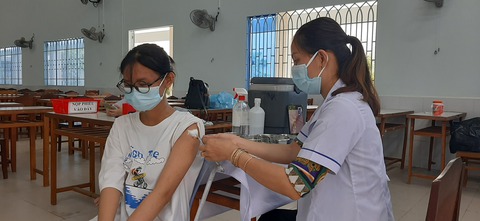 Cần Thơ tiêm vắc xin phòng COVID-19 đạt cao, sẵn sàng ứng phó nếu có đợt dịch mới - Ảnh 1. Cần Thơ tiêm vắc xin phòng COVID-19 đạt cao, sẵn sàng ứng phó nếu có đợt dịch mới - Ảnh 1.