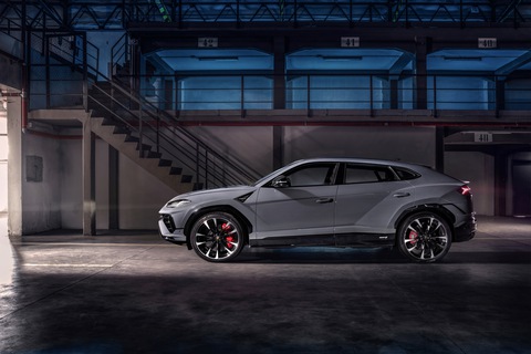Lamborghini Urus S ra mắt: Siêu SUV sang hơn, mạnh hơn và nhanh hơn - Ảnh 2. Lamborghini Urus S ra mắt: Siêu SUV sang hơn, mạnh hơn và nhanh hơn - Ảnh 2.