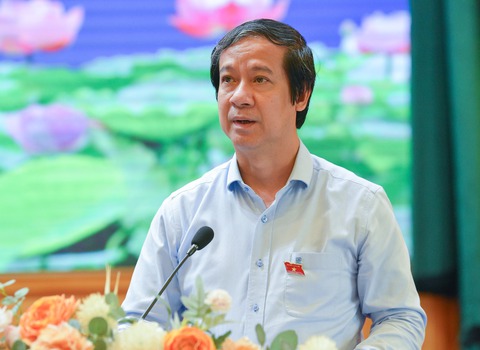 Bộ trưởng Nguyễn Kim Sơn nêu loạt giải pháp khắc phục tình trạng thiếu giáo viên - Ảnh 1. Bộ trưởng Nguyễn Kim Sơn nêu loạt giải pháp khắc phục tình trạng thiếu giáo viên - Ảnh 1.