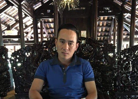 Truy nã chủ quán bar ở Cà Mau do để khách sử dụng ma túy - Ảnh 1. Truy nã chủ quán bar ở Cà Mau do để khách sử dụng ma túy - Ảnh 1.