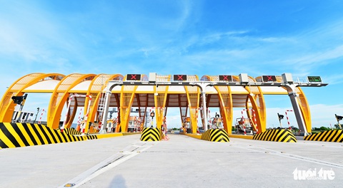 Thu phí cao tốc Tiên Yên - Móng Cái từ ngày 5-10 - Ảnh 1. Thu phí cao tốc Tiên Yên - Móng Cái từ ngày 5-10 - Ảnh 1.
