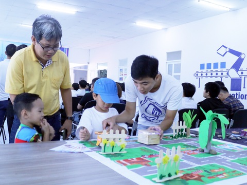 TP.HCM đã chi gần 16.000 tỉ đồng cho khoa học công nghệ trong 10 năm - Ảnh 1. TP.HCM đã chi gần 16.000 tỉ đồng cho khoa học công nghệ trong 10 năm - Ảnh 1.