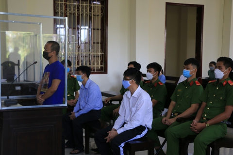 Tử hình kế toán tham ô tài sản hơn 228 tỉ đồng - Ảnh 1. Tử hình kế toán tham ô tài sản hơn 228 tỉ đồng - Ảnh 1.