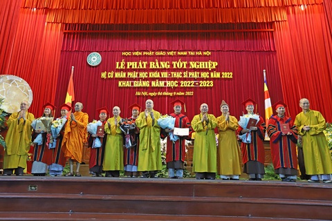306 học viên nhận bằng thạc sĩ, cử nhân Phật học - Ảnh 2. 306 học viên nhận bằng thạc sĩ, cử nhân Phật học - Ảnh 2.
