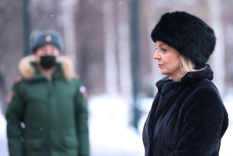 Tân Thủ tướng Anh Liz Truss, người từng đóng vai bà đầm thép Margaret Thatcher - Ảnh 2. Tân Thủ tướng Anh Liz Truss, người từng đóng vai bà đầm thép Margaret Thatcher - Ảnh 2.