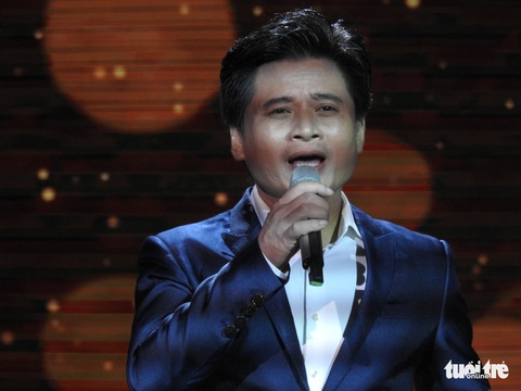 Đêm thơ - nhạc Hồng Thanh Quang: Ai có thể tỉnh táo trước thơ? - Ảnh 2. Đêm thơ - nhạc Hồng Thanh Quang: Ai có thể tỉnh táo trước thơ? - Ảnh 2.