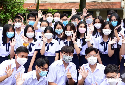 Ngày khai giảng năm học mới đầy ắp tiếng cười - Ảnh 9. Ngày khai giảng năm học mới đầy ắp tiếng cười - Ảnh 9.