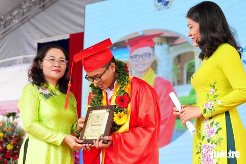 Sáng nay 5-9, gần 23 triệu học sinh cả nước dự khai giảng - Ảnh 3. Sáng nay 5-9, gần 23 triệu học sinh cả nước dự khai giảng - Ảnh 3.