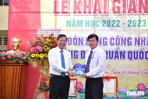 Sáng nay 5-9, gần 23 triệu học sinh cả nước dự khai giảng - Ảnh 6. Sáng nay 5-9, gần 23 triệu học sinh cả nước dự khai giảng - Ảnh 6.