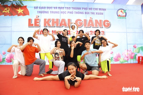 Vào năm học mới: Học để làm con hiếu thảo! - Ảnh 1. Vào năm học mới: Học để làm con hiếu thảo! - Ảnh 1.