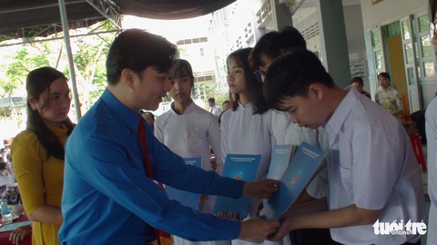 Sáng nay 5-9, gần 23 triệu học sinh cả nước dự khai giảng - Ảnh 8. Sáng nay 5-9, gần 23 triệu học sinh cả nước dự khai giảng - Ảnh 8.