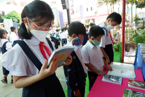 Hướng trẻ làm nghìn việc tốt, học hành chăm - Ảnh 3. Hướng trẻ làm nghìn việc tốt, học hành chăm - Ảnh 3.