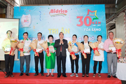 Thương hiệu nước giải khát Bidrico - 30 năm toả sáng - Ảnh 1. Thương hiệu nước giải khát Bidrico - 30 năm toả sáng - Ảnh 1.