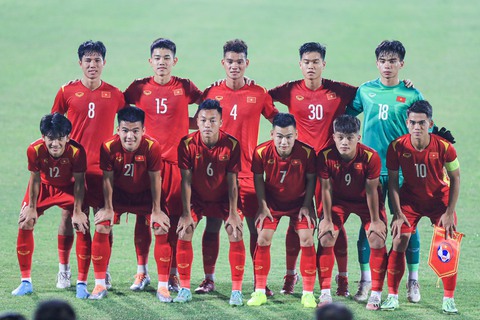 U20 Việt Nam thay 10 cầu thủ dự vòng loại U20 châu Á 2023 - Ảnh 1. U20 Việt Nam thay 10 cầu thủ dự vòng loại U20 châu Á 2023 - Ảnh 1.