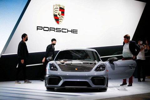 Volkswagen thúc đẩy kế hoạch đưa hãng Porsche lên sàn chứng khoán - Ảnh 1. Volkswagen thúc đẩy kế hoạch đưa hãng Porsche lên sàn chứng khoán - Ảnh 1.
